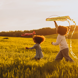 ACOMPANHAMENTO ORTOP�DICO DURANTE A FASE DE CRESCIMENTO